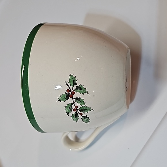 Spode Christmas Tree Teacup with Saucer - Picture 5 of 10